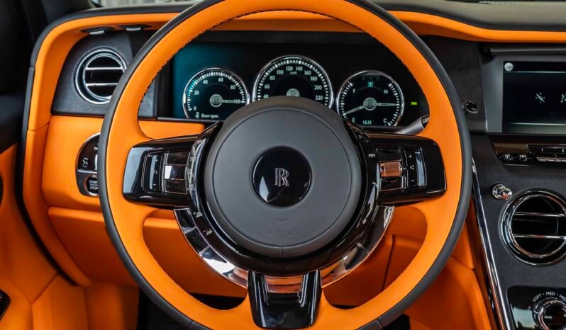 
								Rolls Royce Cullinan full									