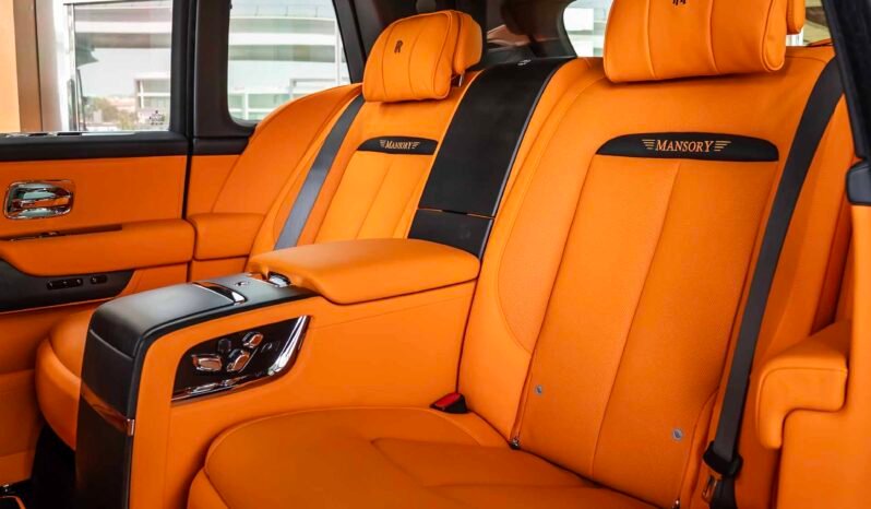 
								Rolls Royce Cullinan full									
