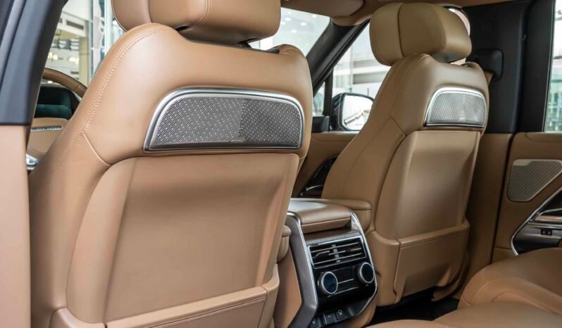
								Range Rover full									