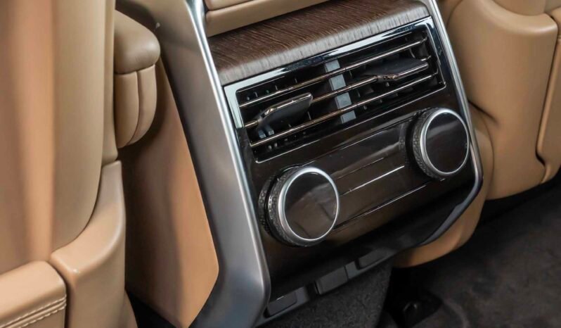 
								Range Rover full									
