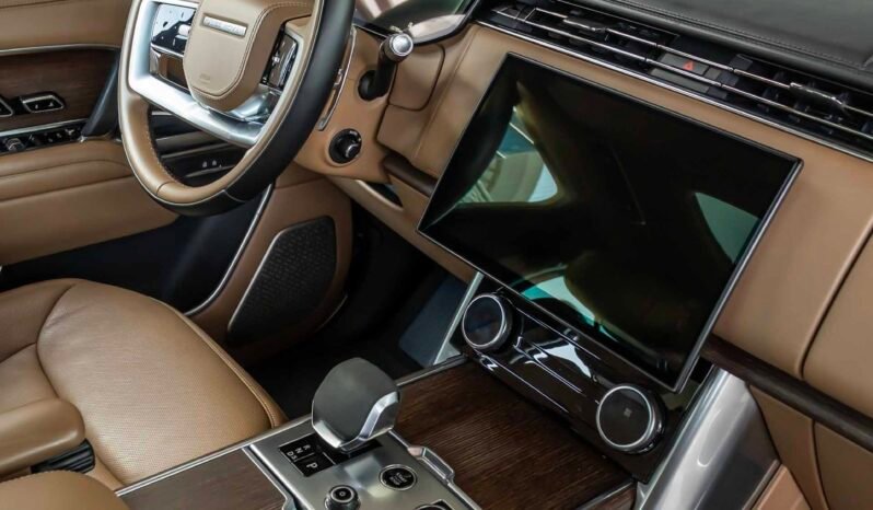 
								Range Rover full									