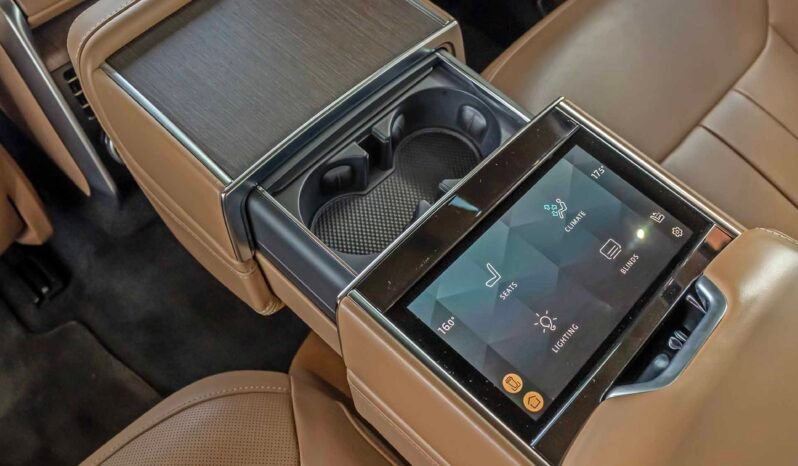 
								Range Rover full									