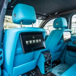 
										Rolls Royce Cullinan full									