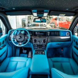 
										Rolls Royce Cullinan full									