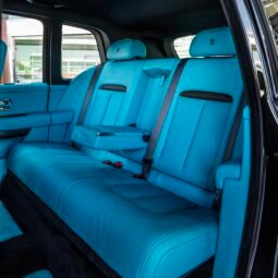 
										Rolls Royce Cullinan full									