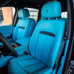 
										Rolls Royce Cullinan full									
