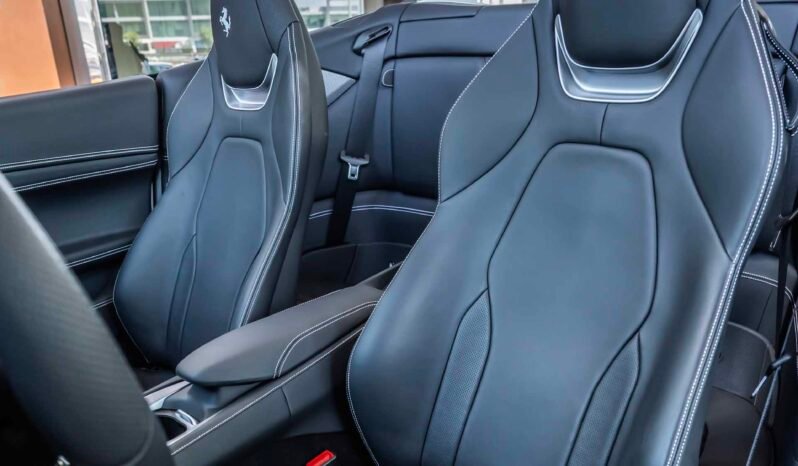 
								Ferrari Portofino M full									