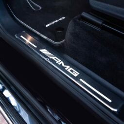 
										Mercedes G63 full									