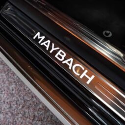 
										Mercedes Maybach S680 full									
