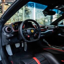 
										Ferrari 812 Superfast full									