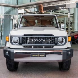 Toyota land cruiser LX V6 (4WD)