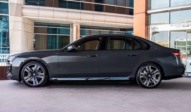 
								BMW 740 full									