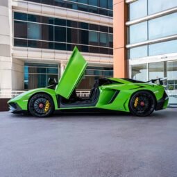
										Lamborghini Aventador full									