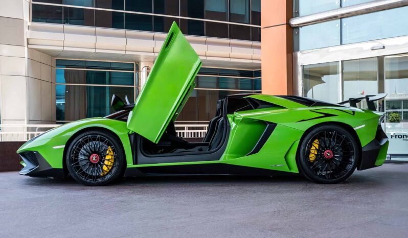 
								Lamborghini Aventador full									