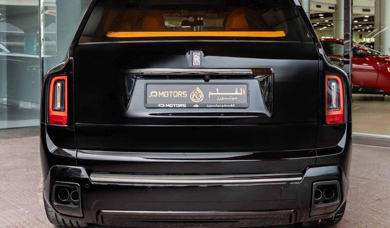 
								Rolls Royce Cullinan full									