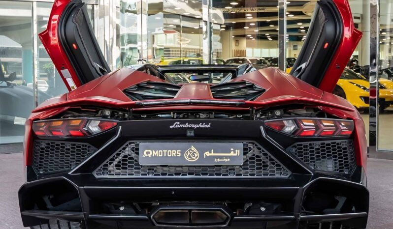 
								Lamborghini Aventador LP720 full									