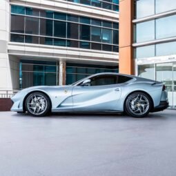 
										Ferrari 812 Superfast full									