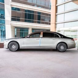 
										Mercedes Maybach S680 full									