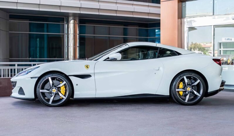 
								Ferrari Portofino M full									