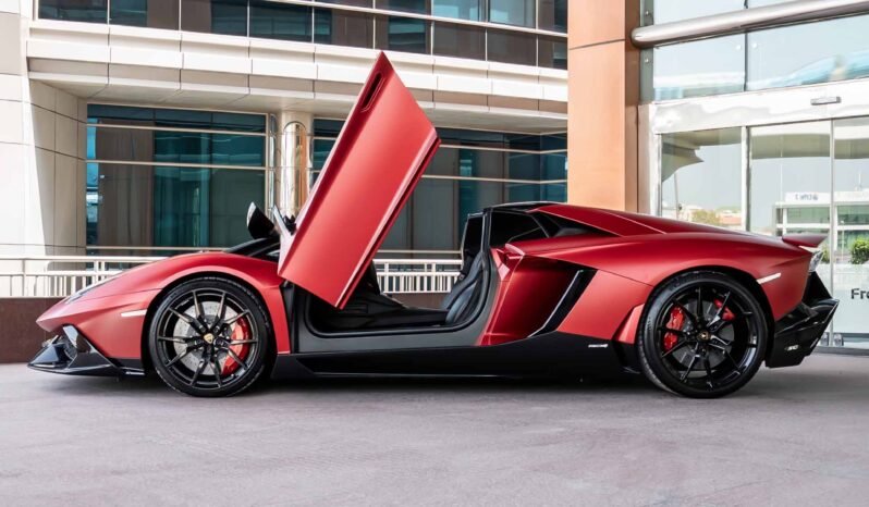 
								Lamborghini Aventador LP720 full									