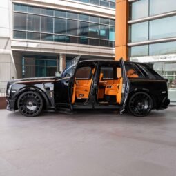 
										Rolls Royce Cullinan full									