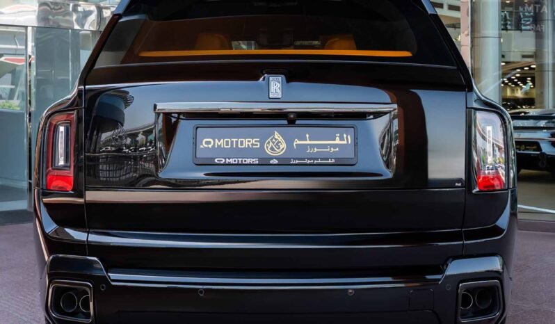 
								Rolls Royce Cullinan full									