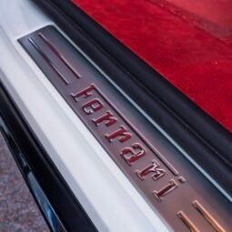 
										Ferrari Purosangue full									