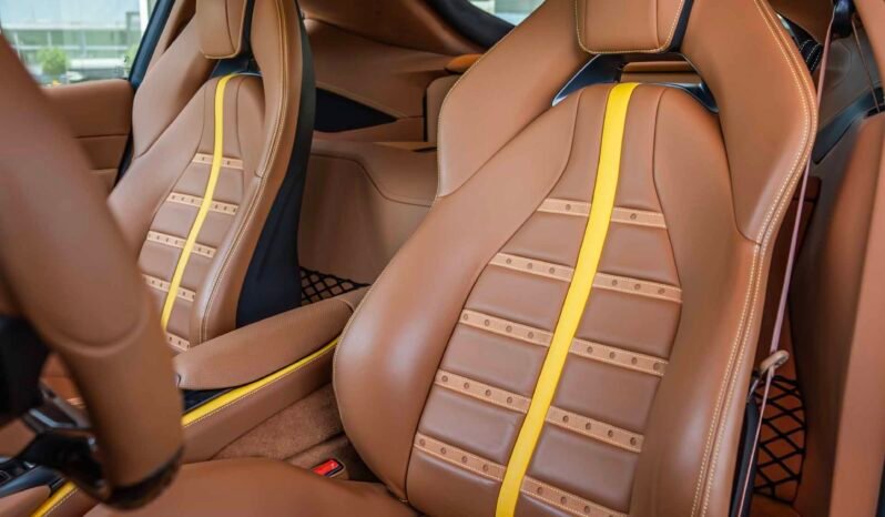 
								Ferrari 812 Superfast full									