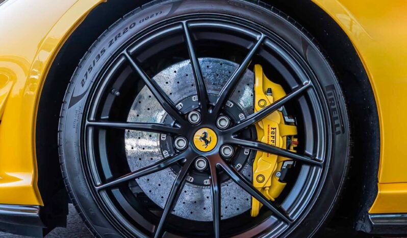 
								Ferrari 812 Superfast full									