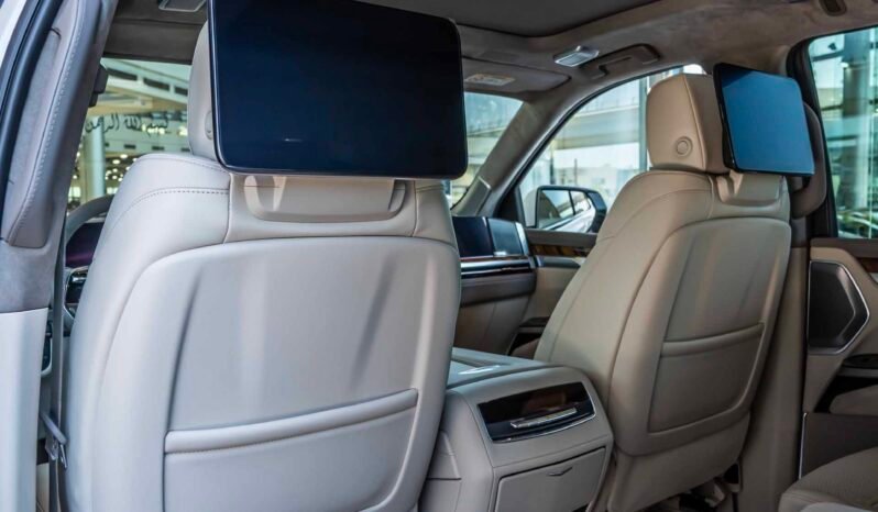 
								Cadillac Escalade full									