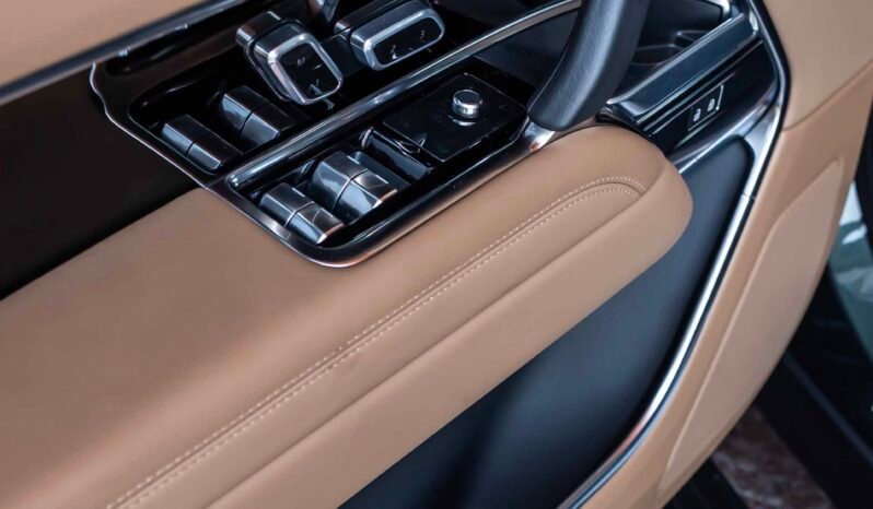 
								Range Rover Evoque full									