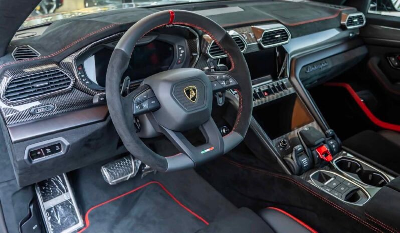 
								Lamborghini Urus Performance full									