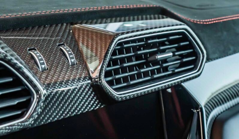 
								Lamborghini Urus Performance full									