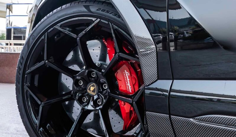 
								Lamborghini Urus Performance full									