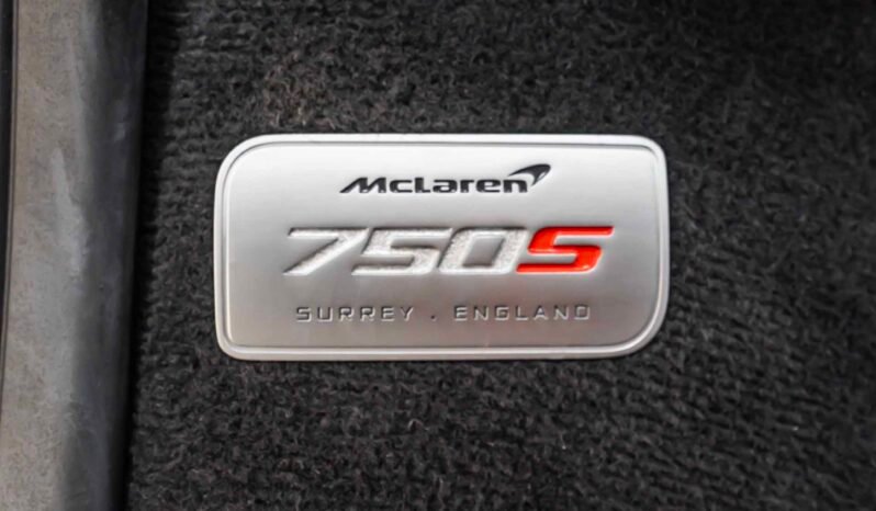 
								Mclaren 750s full									