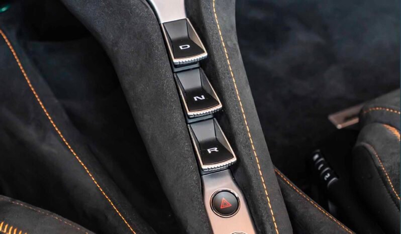 
								Mclaren 750s full									