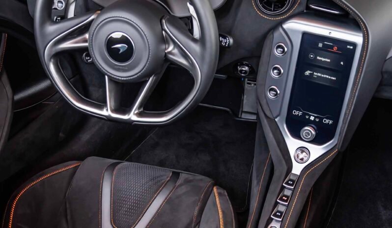 
								Mclaren 750s full									