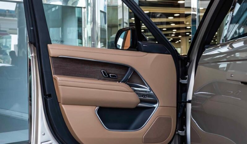 
								Range Rover full									