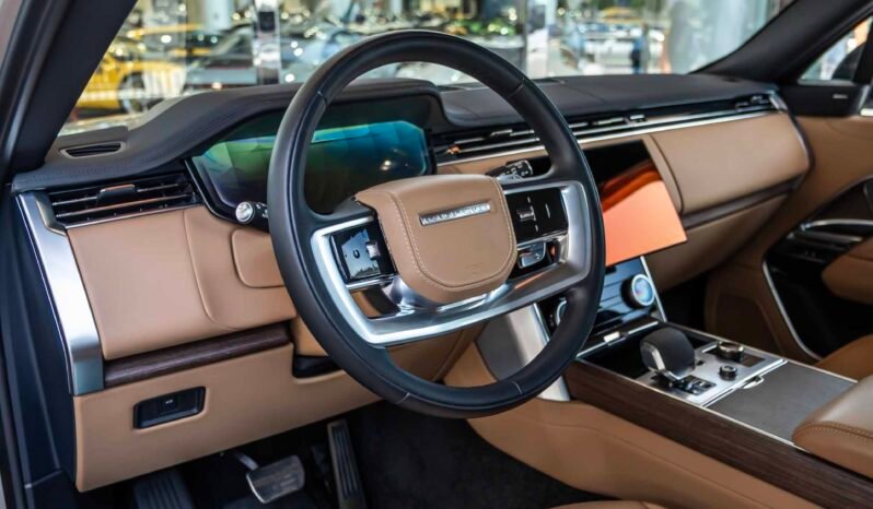 
								Range Rover full									