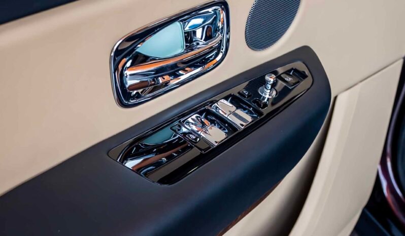 
								Rolls Royce Cullinan Keyvany full									