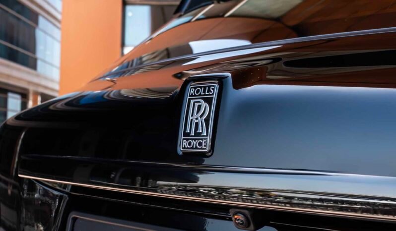 
								Rolls Royce Cullinan full									