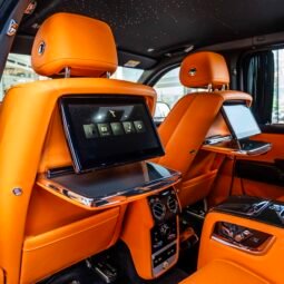
										Rolls Royce Cullinan full									