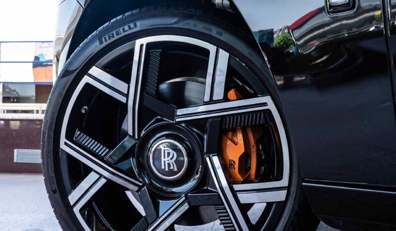 
								Rolls Royce Cullinan full									
