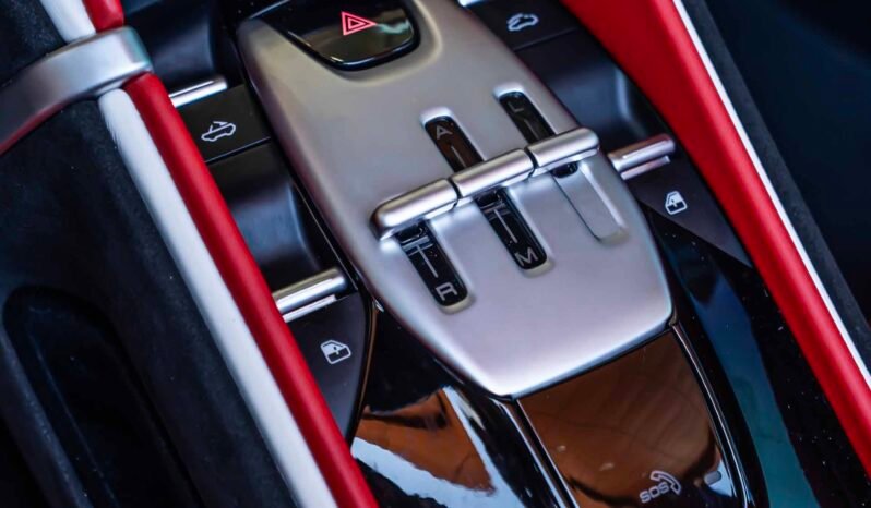 
								Ferrari Roma Spider full									