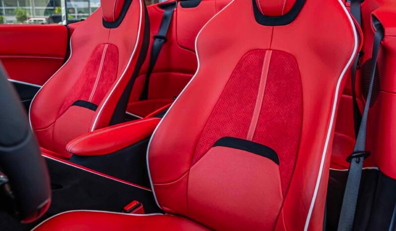 
								Ferrari Roma Spider full									