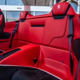 
										Ferrari Roma Spider full									