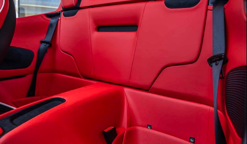 
								Ferrari Roma Spider full									