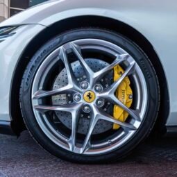 
										Ferrari Roma Spider full									