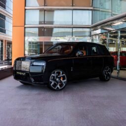 
										Rolls Royce Cullinan full									