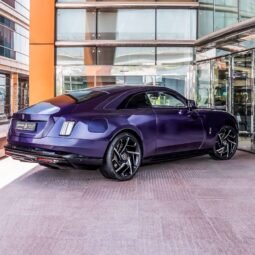 
										Rolls Royce Spectre full									